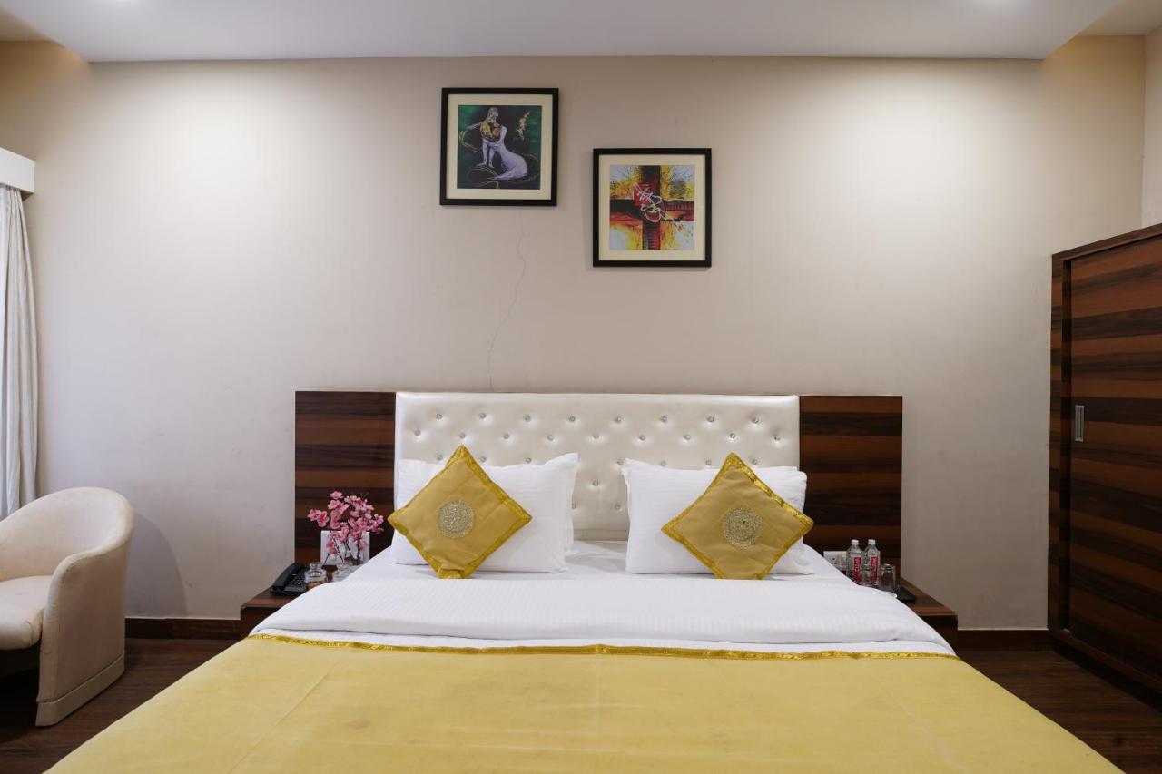 Rawla Ratanpur Hotel Bechiwara Exterior photo